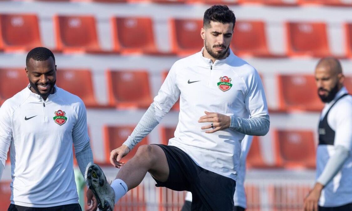  شباب الاهلی، پیروز رقابت قهرمان‌ها