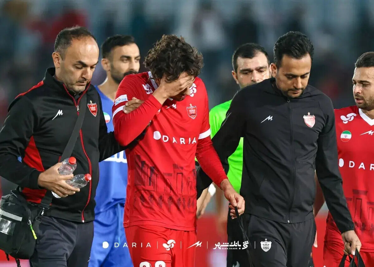 شوک به پرسپولیس؛ ستاره قرمزها دربی را از دست داد!