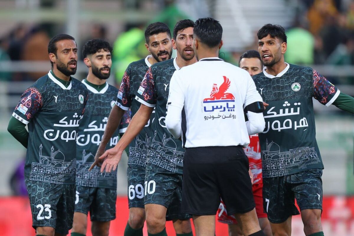 ببینید/ صحنه جنجالی ذوب‌آهن - پرسپولیس در دقیقه ۵+۹۰؛ پنالتی بود؟