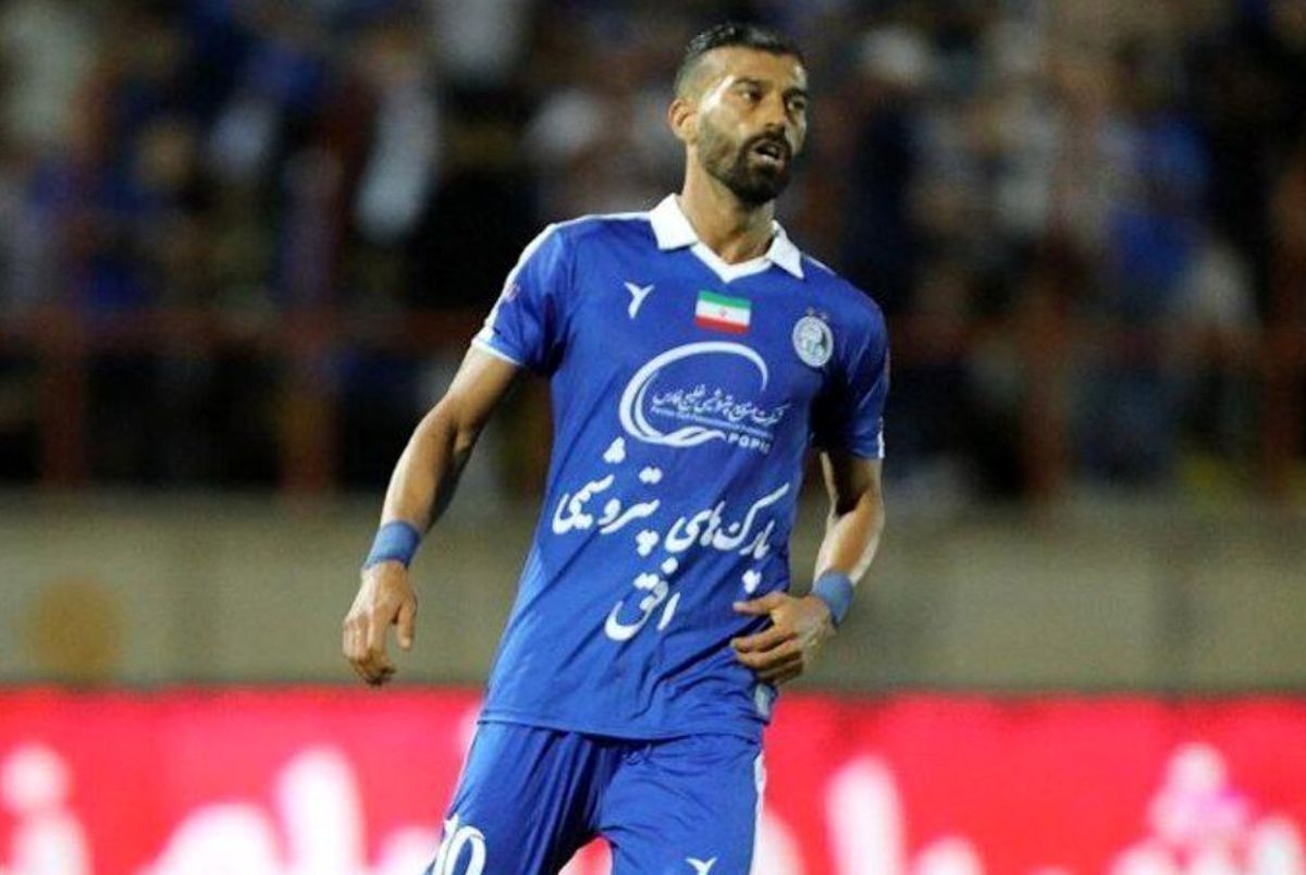 بازخواست از رضاییان به دلیل درگیری در رختکن در دربی!
