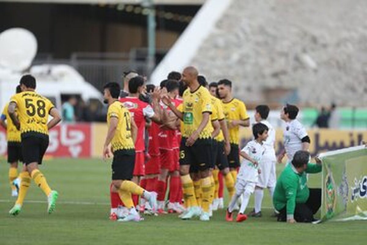 ترکیب سپاهان و پرسپولیس؛ سورپرایزهای هاشمیان در نقش جهان